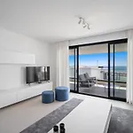 Appartement With Sea View And Gym Estepona