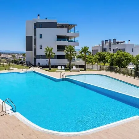 With Sea View And Gym *