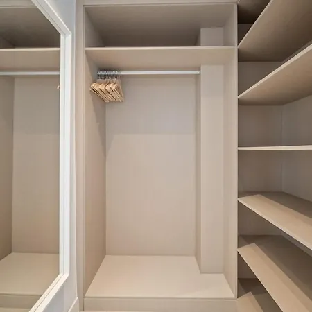 With Sea View And Gym 에스테포나