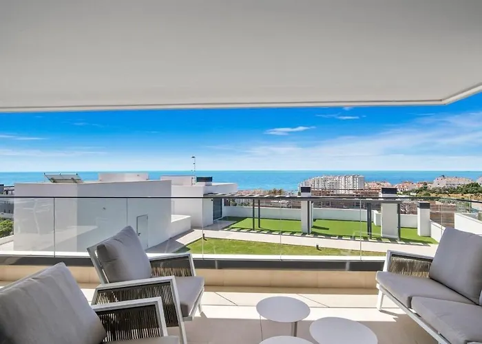 Apartment With Sea View And Gym *