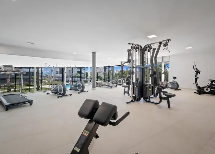 With Sea View And Gym *