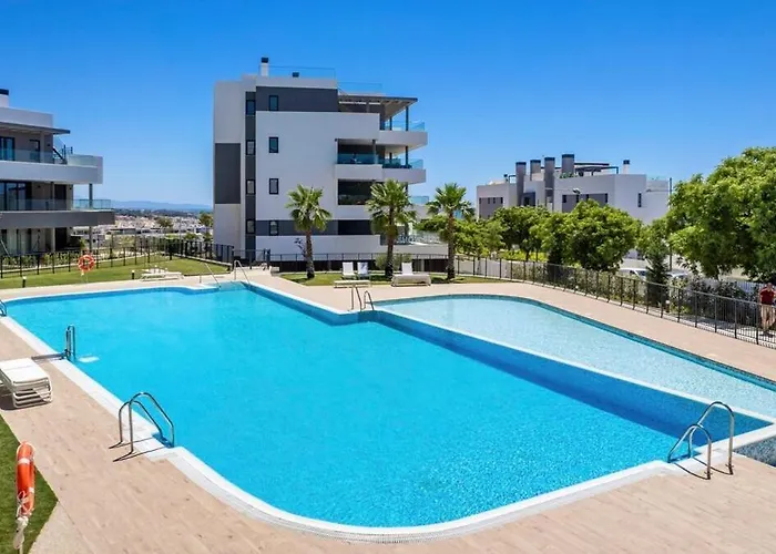 With Sea View And Gym *