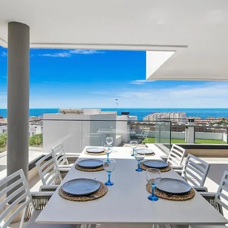 Appartement With Sea View And Gym