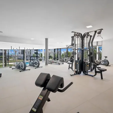 With Sea View And Gym *